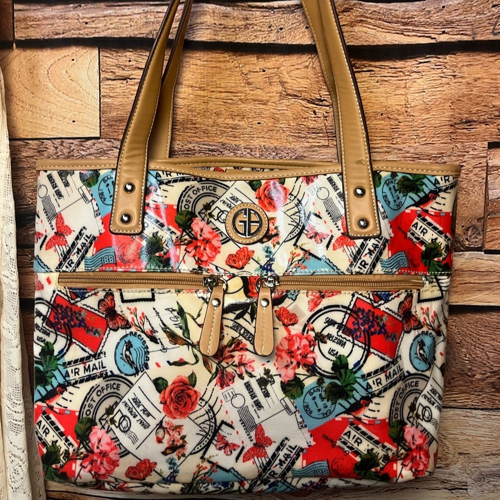Giani Bernini Coated Postcard Tote Bag - Picture 4 of 16